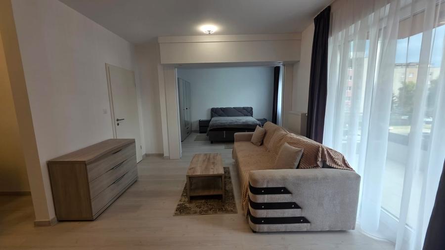Apartament cu 2 camere decomandat în Avantgarden
