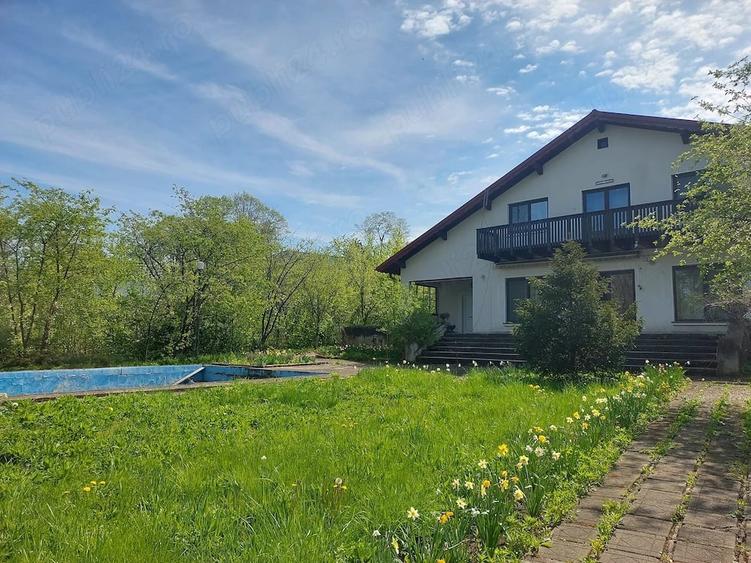 Casă cu Teren 1694 Mp în Snagov