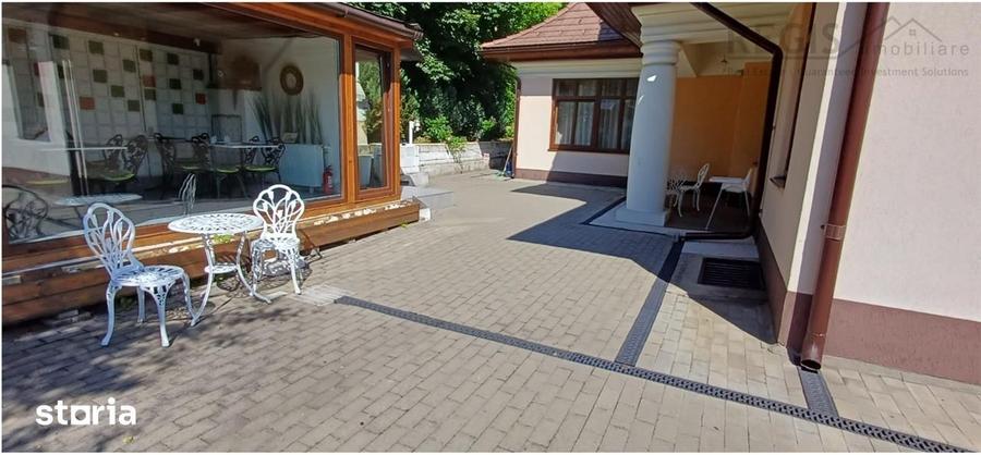 Apartament cu 5 camere, mobilat în Schei