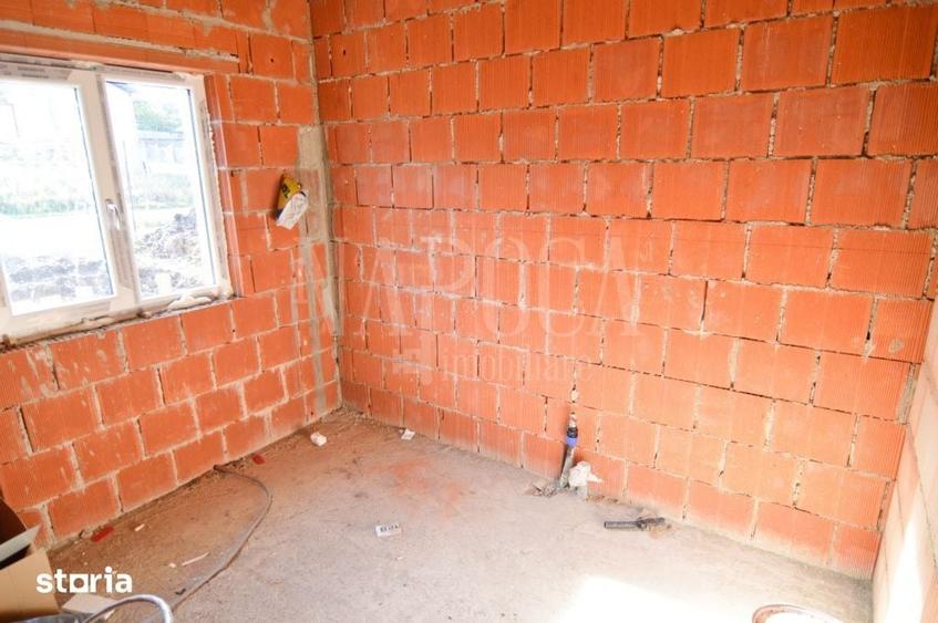 Casă cu 3 camere cu Teren 490 Mp în Central