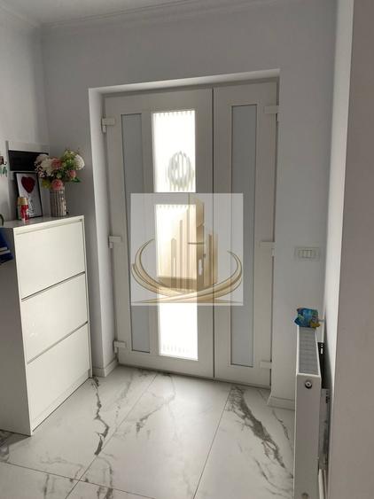 Duplex cu 3 camere cu Canalizare în Sânandrei