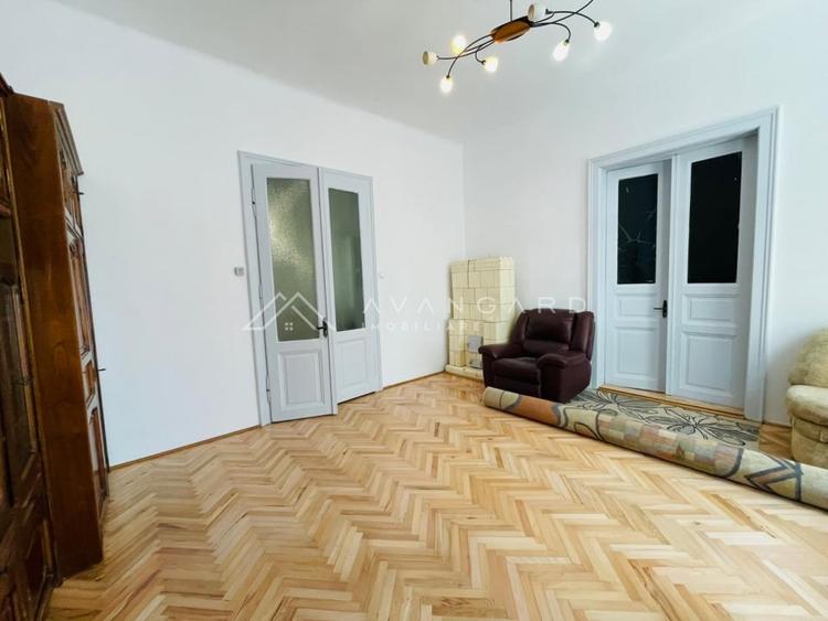 Casă individuală cu 4 camere cu Teren 200 Mp în Gruia