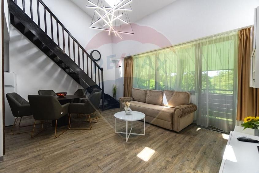 Apartament cu 4 camere decomandat în Poiana Brașov