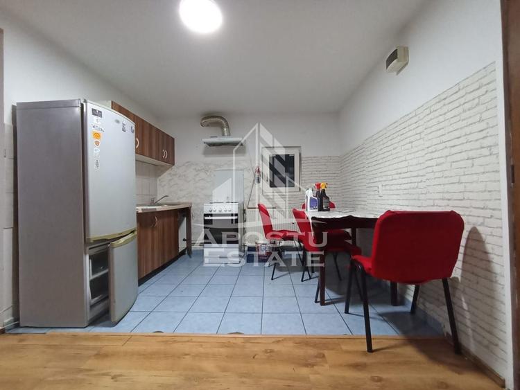Casă cu 3 camere cu Canalizare în Mehala