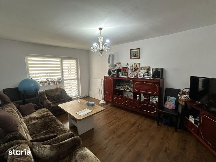 Apartament cu 4 camere decomandat, mobilat în Mărăști