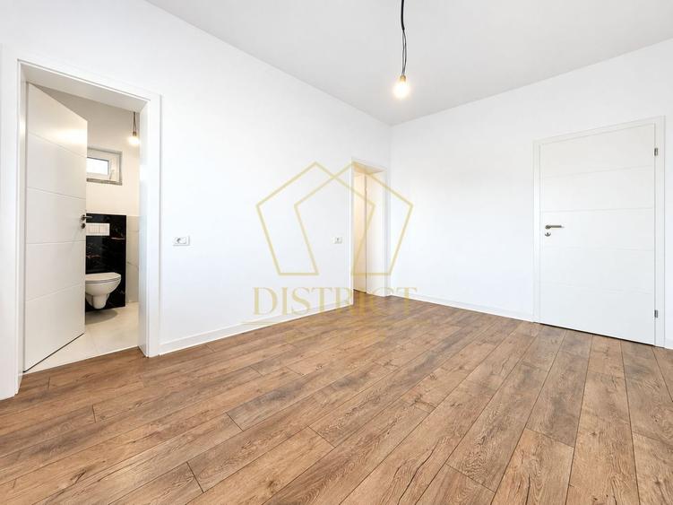 Apartament cu 3 camere decomandat în Giroc