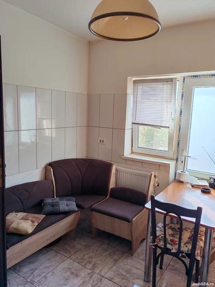 Casă cu 5 camere cu Teren 300 Mp în Central