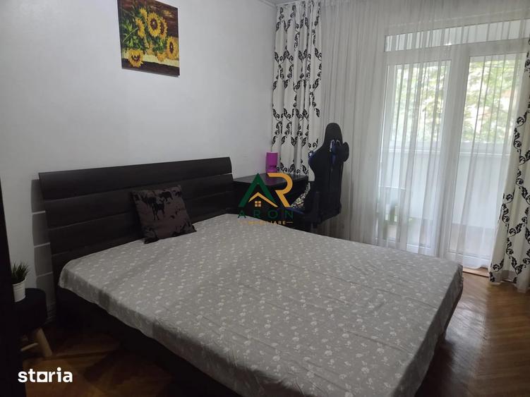 Apartament cu 3 camere semidecomandat, mobilat în Dristor