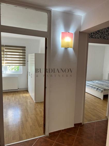 Apartament cu 3 camere decomandat în Lujerului