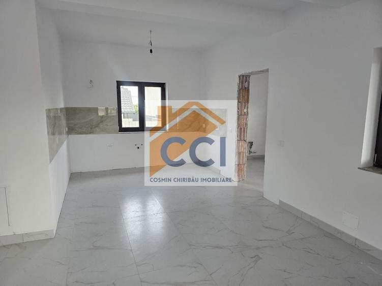 Casă individuală cu 3 camere cu Canalizare în Sărata (Sărata)