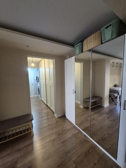 Apartament cu 3 camere decomandat în Lipovei