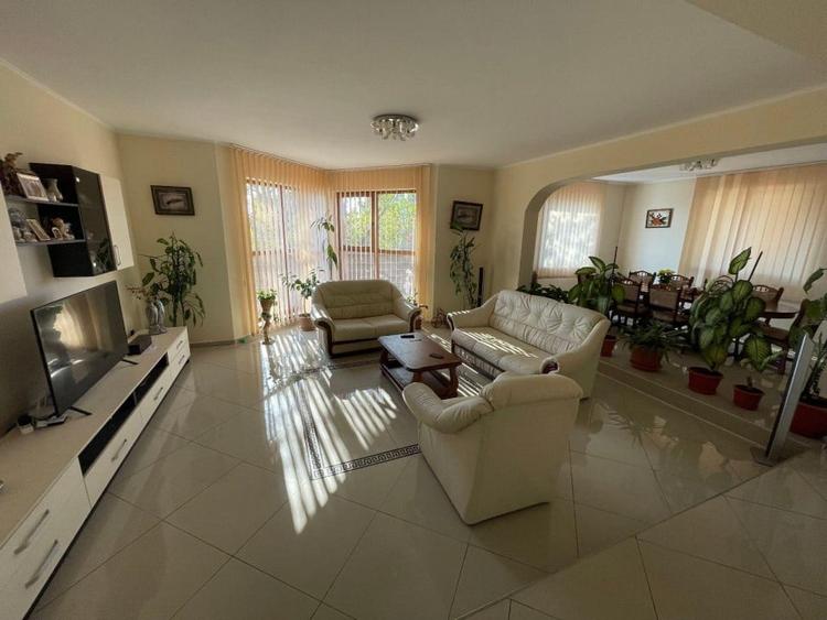 Casă individuală cu 4 camere cu Teren 900 Mp în Păulești