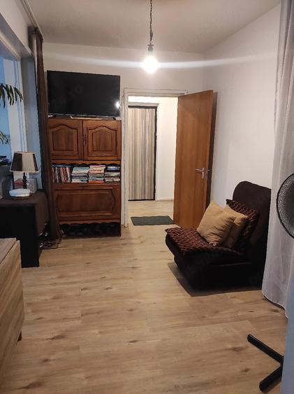Ap 4 camere etj 2, zona Poiana Narciselor - 8