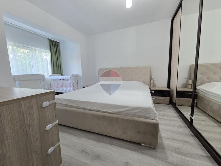 Apartament cu 2 camere decomandat, mobilat în Ultracentral
