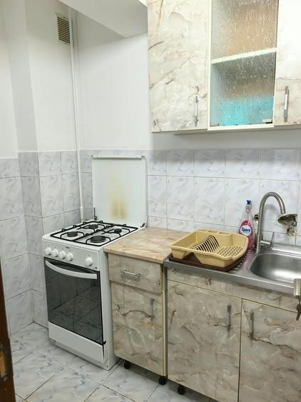 Garsonieră decomandată în Galata