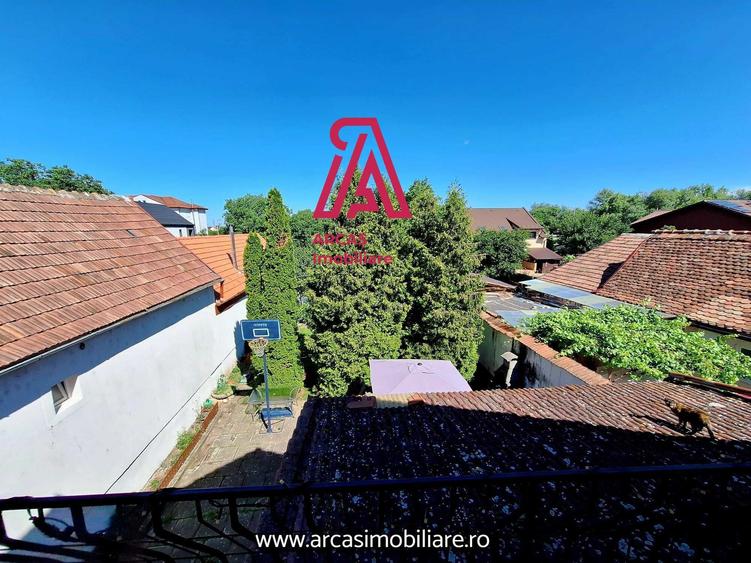Casă individuală cu 3 camere cu Canalizare în Reșița