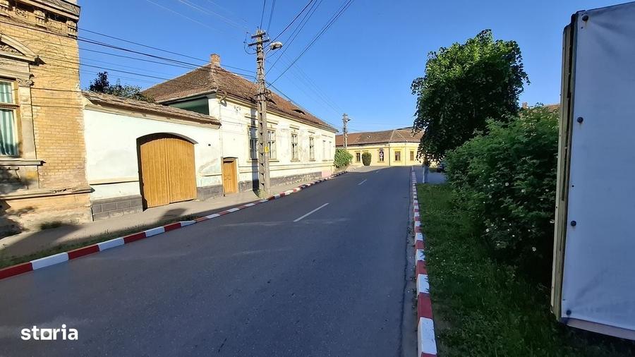 Casă cu 3 camere în Central