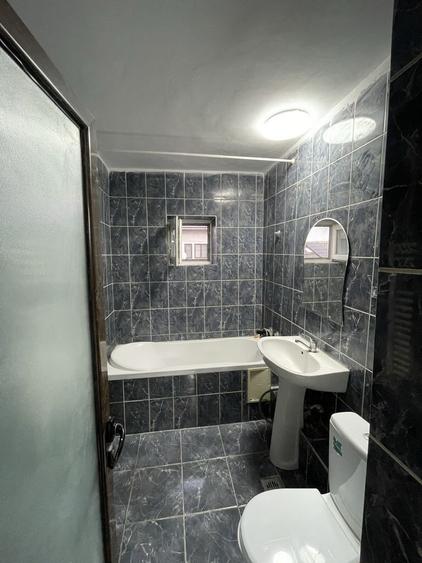 Apartament cu 3 camere decomandat, mobilat în Virtuții