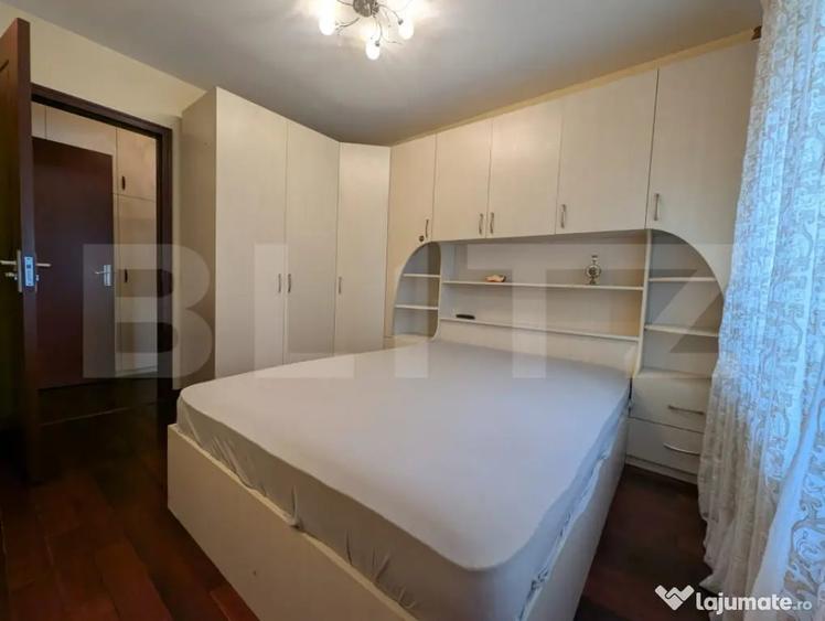Apartament cu 3 camere semidecomandat în Dacia