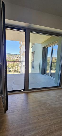 Apartament cu 2 camere semidecomandat în Semicentral