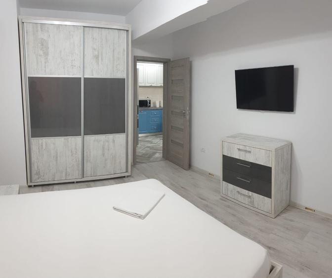 inchiriez apartament in mamaia 2 camere - 2