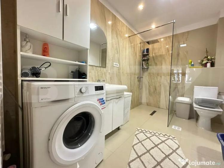 Casă cu 4 camere cu Teren 1660 Mp în Vulcan