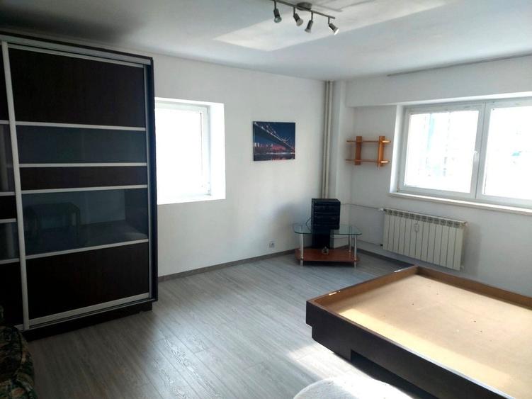 Vânzare Garsonieră 41 mp Splaiul Unirii (Camera de Comerț) – Vedere Dâmbovița - 1