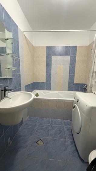 Apartament cu 2 camere decomandat în Florești