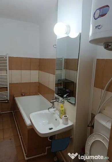 Garsonieră semidecomandată în Central