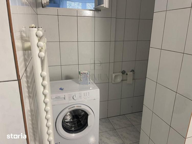 Apartament cu 3 camere decomandat în Medicină