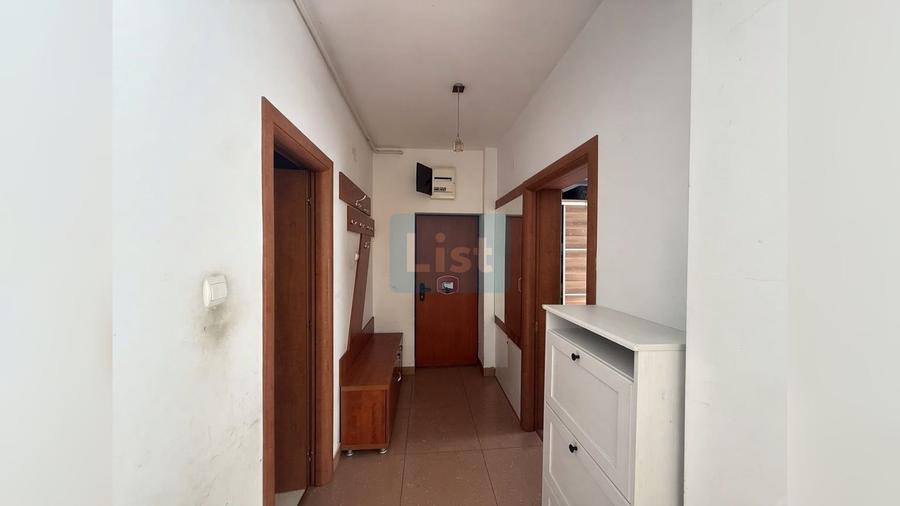 Apartament cu 2 camere semidecomandat, mobilat în Bună Ziua