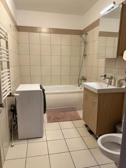 Apartament cu 2 camere decomandat, mobilat în Titan