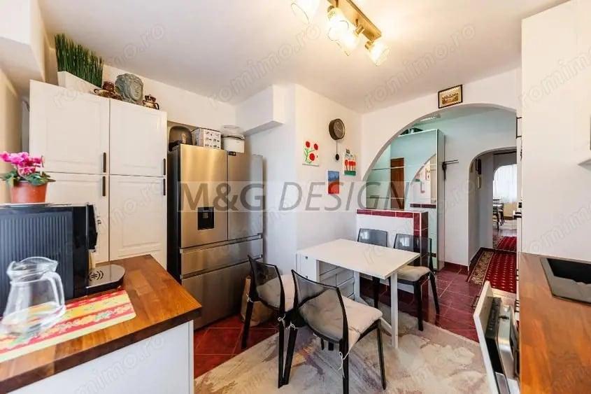 Apartament cu 4 camere semidecomandat, mobilat în Circumvalațiunii