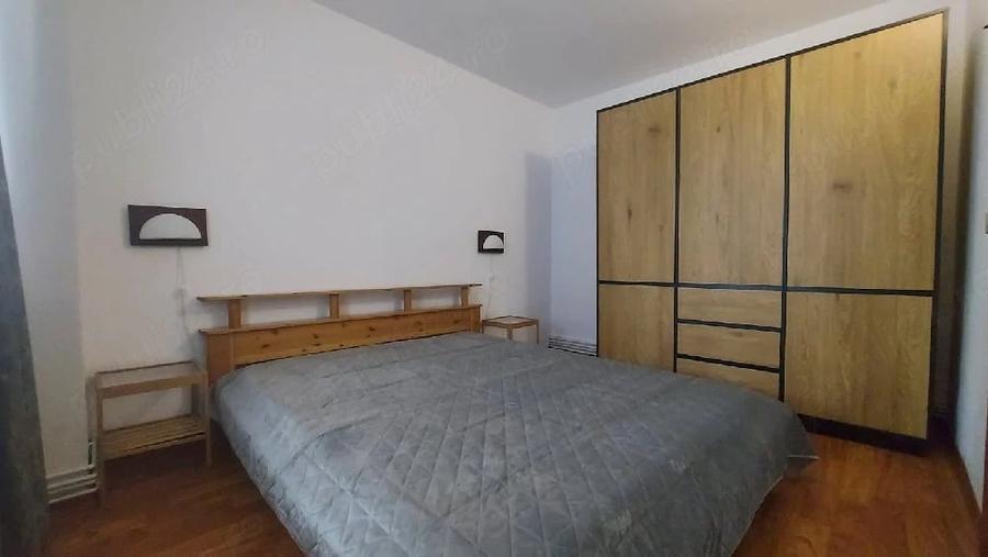 Apartament cu 3 camere decomandat în Centrul Civic