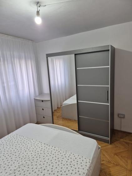 Apartament cu 2 camere decomandat, mobilat în Plantelor