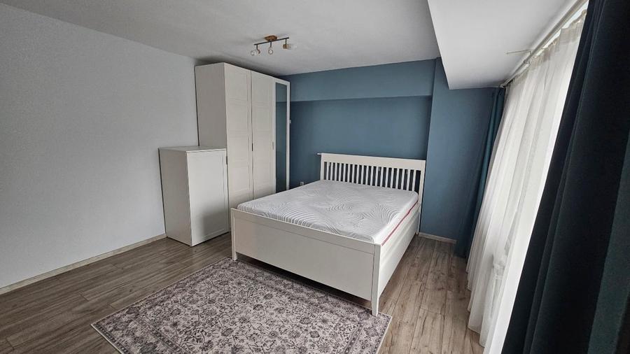 Apartament cu 2 camere decomandat, mobilat în Decebal