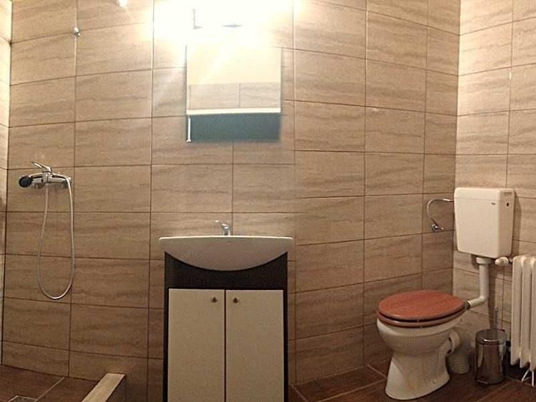 Apartament cu 3 camere decomandat în Ultracentral