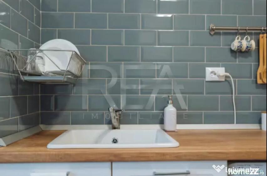Apartament cu 4 camere decomandat în Cantemir