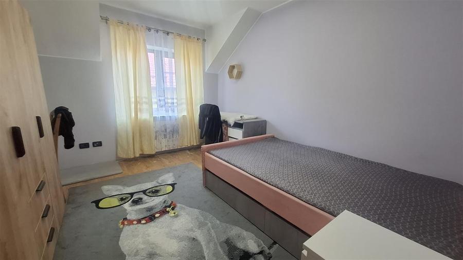 Casă cu 5 camere cu Canalizare în Frumoasa