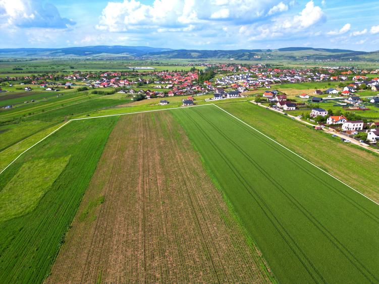 Teren Construcții intravilan de 500 mp, în Bod