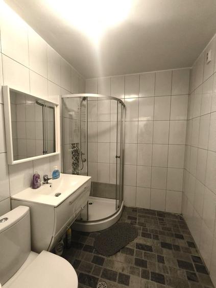 Apartament cu 2 camere decomandat în Vitan