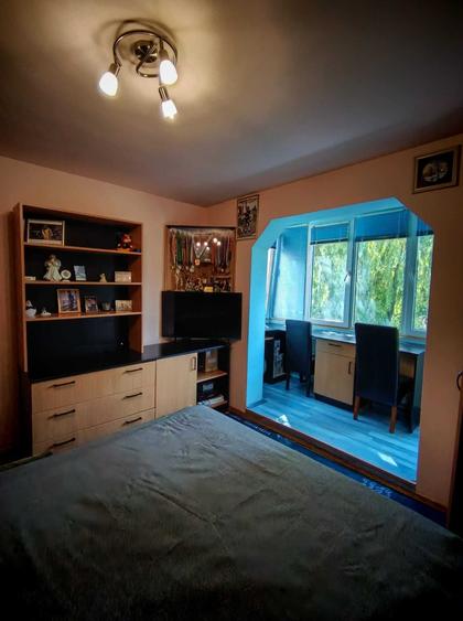 Apartament cu 2 camere decomandat în Tudor