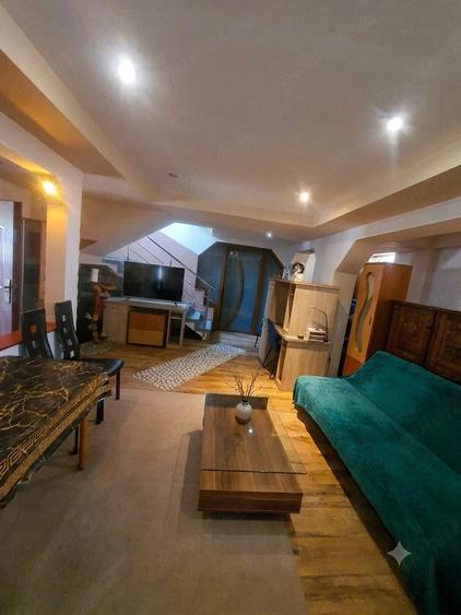 Casă cu 4 camere cu Teren 220 Mp în Craiovei
