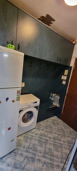 Garsonieră decomandată în Girocului
