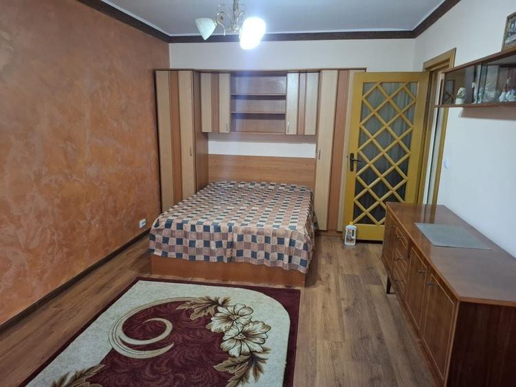 Garsonieră în Uiești