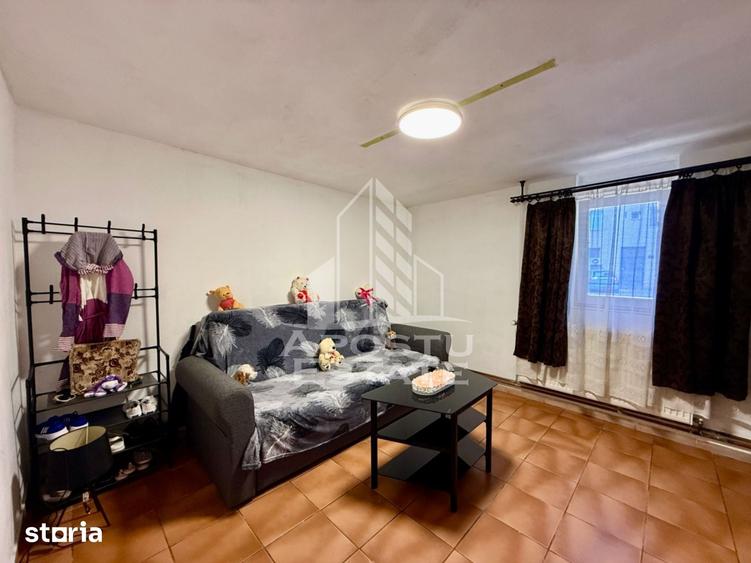 Casă cu 5 camere decomandat cu Teren 103 Mp în Fabric
