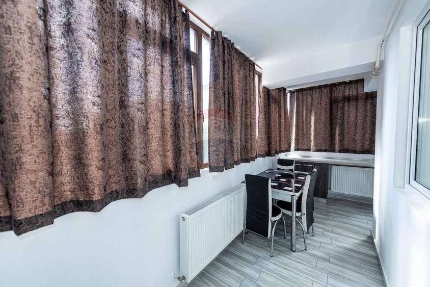 Apartament cu 2 camere semidecomandat, mobilat în Păcii