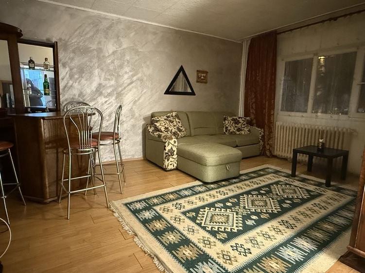 Garsonieră decomandată în Brâncoveanu