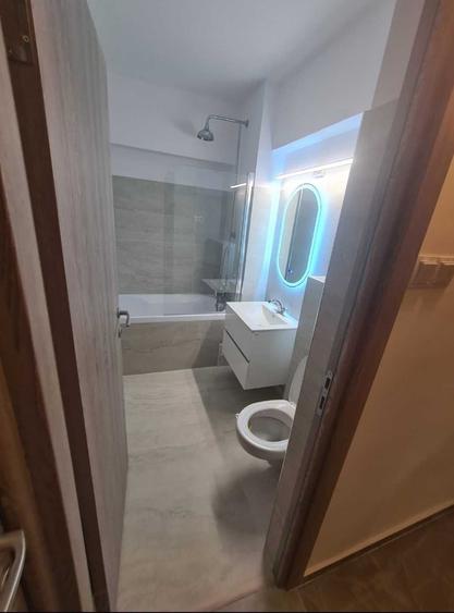 Apartament cu 4 camere decomandat în Aurel Vlaicu
