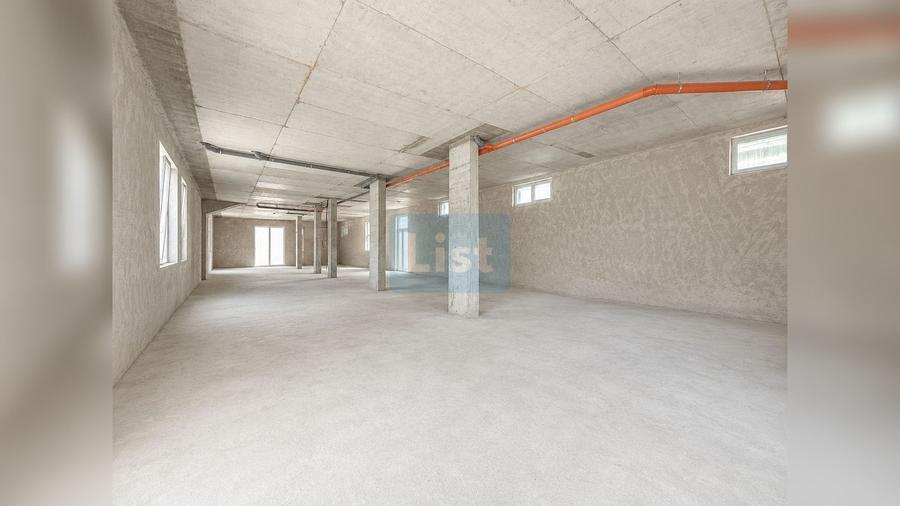 Spațiu comercial, de 177 mp, în Florești